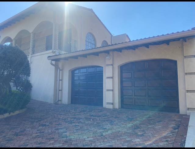 5 BEDROOM HOUSE FOR SALE IN MONDEOR